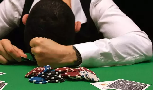 Estratégias e dicas para lidar com dias ruins no poker