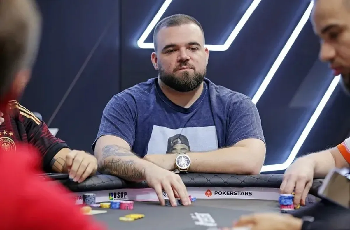 Pedro Padilha mostra por que é o melhor brasileiro no poker online   poker   ge